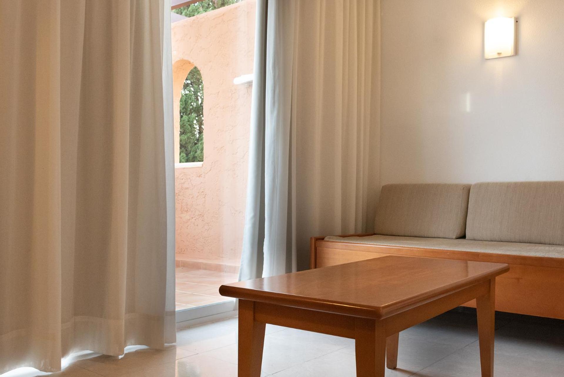 Aparthotel Ciudad Laurel Cala Millor  Eksteriør billede